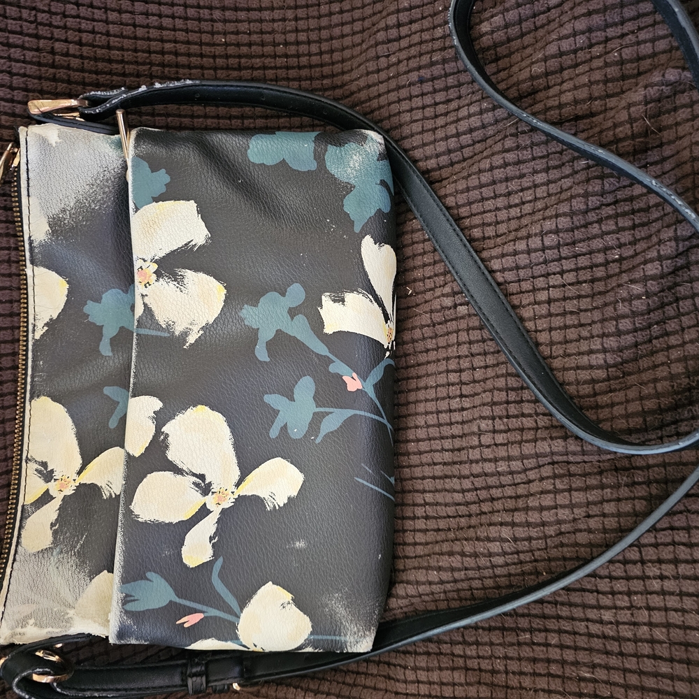 Floral Crossbody Bag - Black and Cream